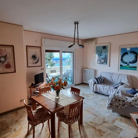 Apartment Corso Inglesi Relax, Sea View, Comfort