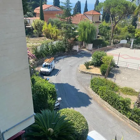 Apartment Corso Inglesi Relax, Sea View, Comfort *